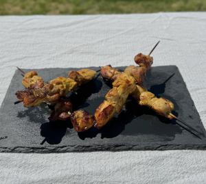 Brochette de poulet au curry